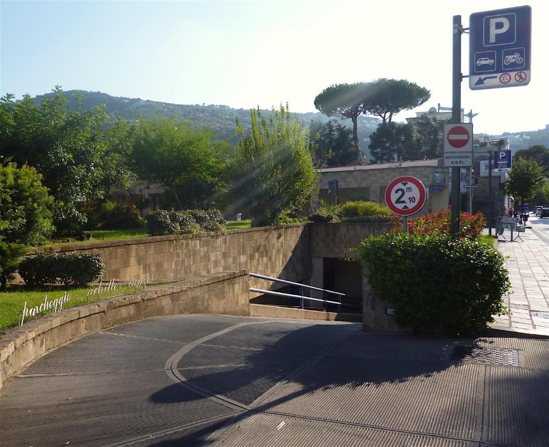 Angelina Suite B&B - Sorrento Centro Екстер'єр фото