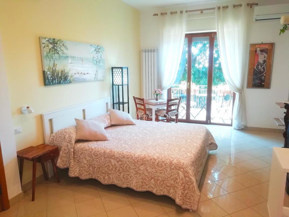 Angelina Suite B&B - Sorrento Centro Екстер'єр фото