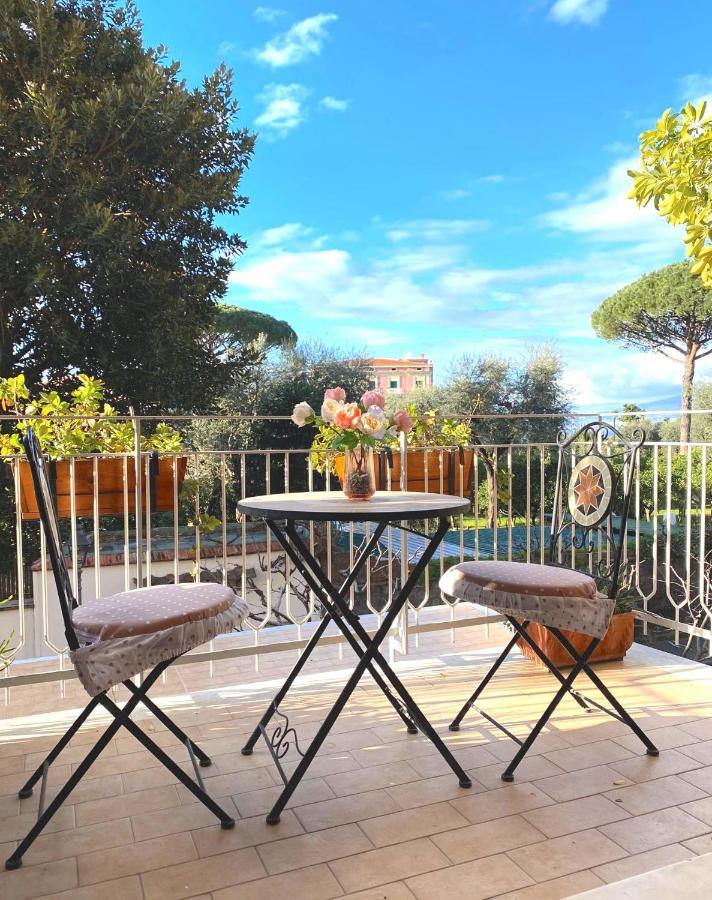Angelina Suite B&B - Sorrento Centro Екстер'єр фото